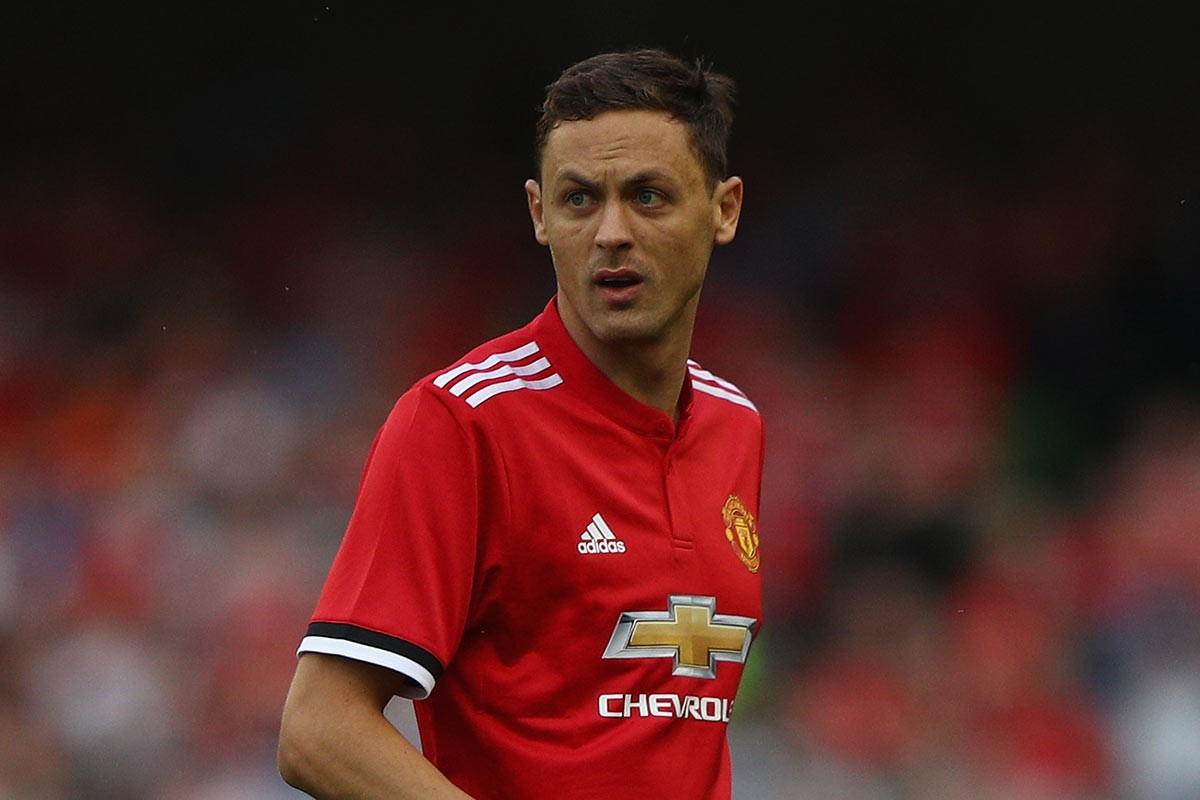 占尽优势 占尽优势