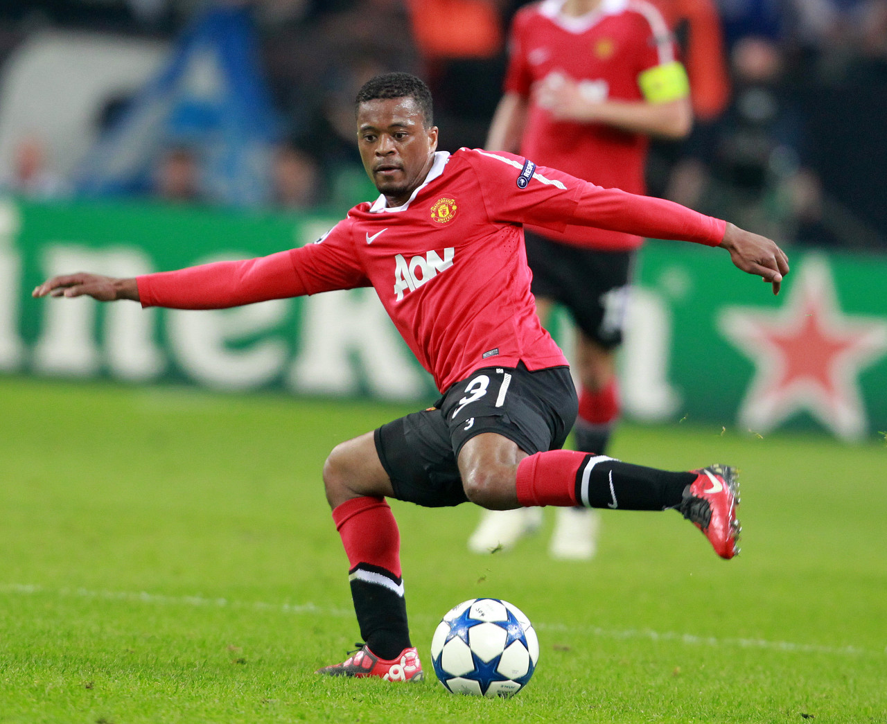 通过不懈的 通过不懈的